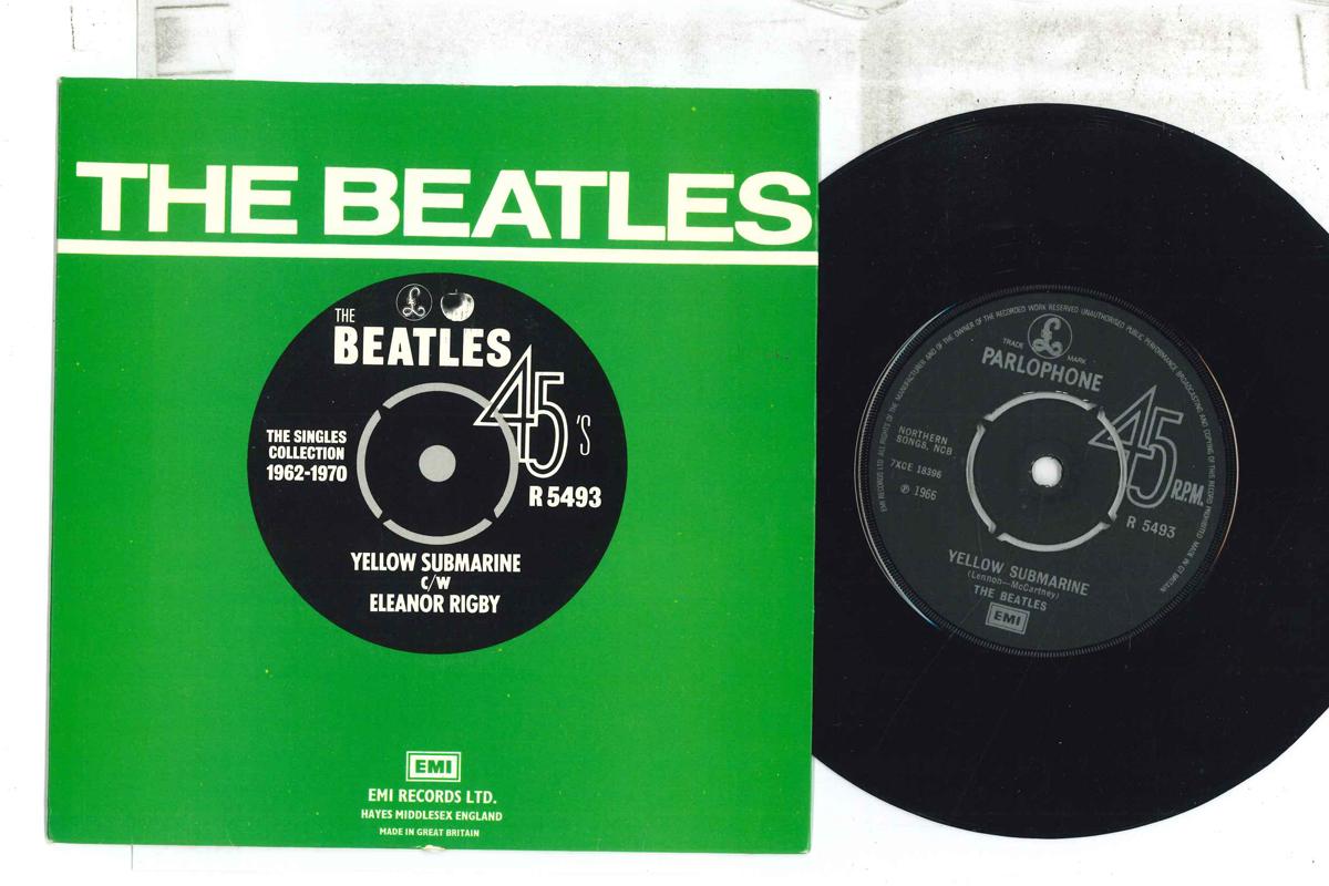 

7inch Record BEATLES - Yellow Submarine / Eleanor Rigby R5493 Parlophone, App 1976 UK Rock Used