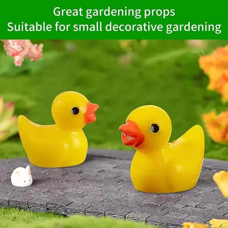 Mini Resin Yellow Duck Ornament (10/30/50/100PCS) - DIY Accessories, Micro Landscape, Dollhouse & Cake Decoration