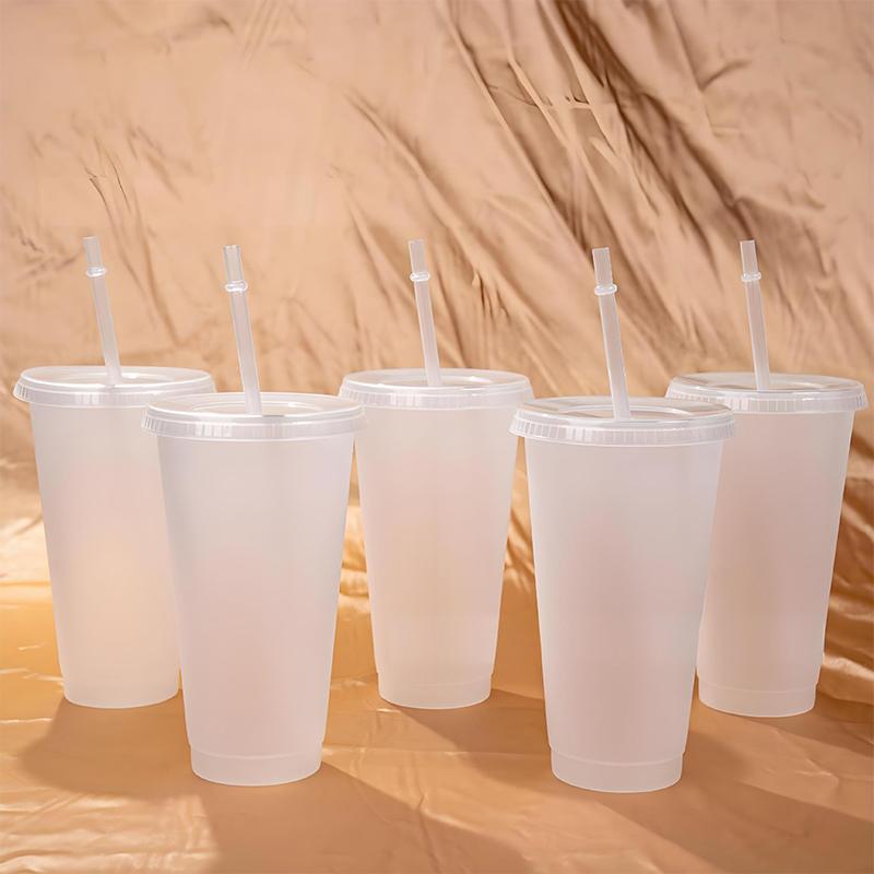 710Ml Beyaz Pipetli Kapaklı Renk Değiştiren Kahve Kupası Yeniden Kullanılabilir Bardak Plastik Termos Mat Yüzeyli Kahve Kupası Çift Kupası