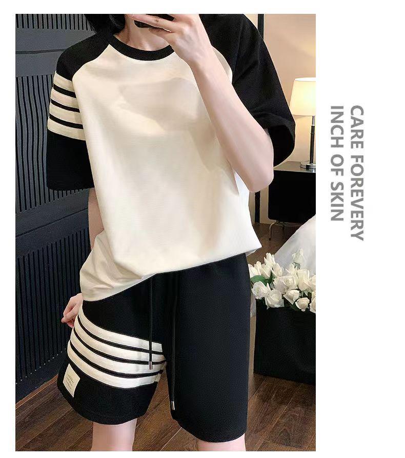 2025 Sporty Casual Two-Piece Summer Set: Slimming, Street Style, Age-Reducing