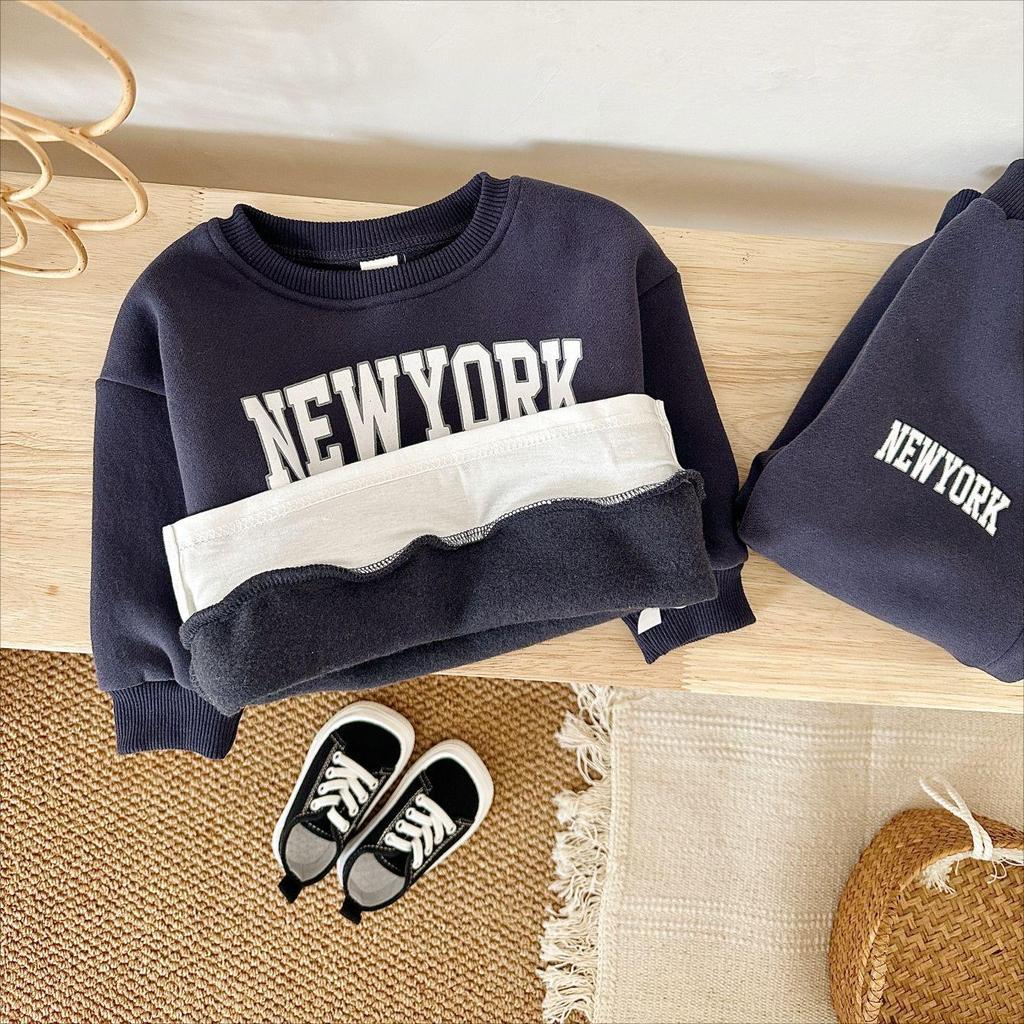 Conjunto de dos piezas para bebé niño: Sudadera con capucha y pantalones deportivos de felpa con estampado de letras para otoño/invierno.