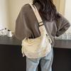 Canvas bag women's large capacity 2025 new summer fashion niche design shoulder messenger bag cloth bag dumpling bag