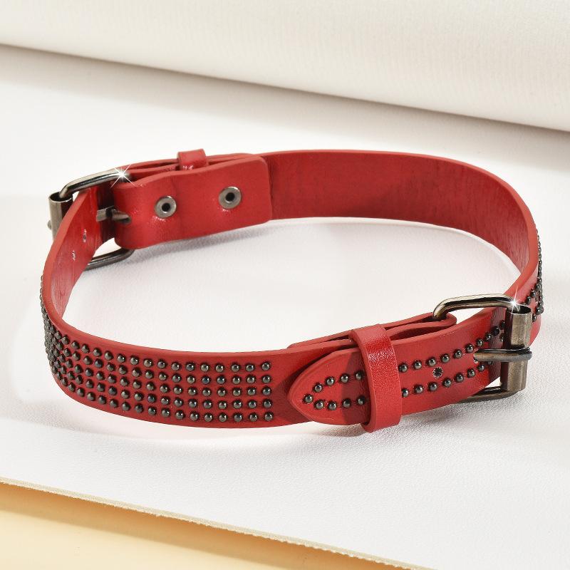 Niche Design Heavy Metal Rivet Red Leather Necklace Collar, A Two-Wear Leather Bracelet Removable Tide