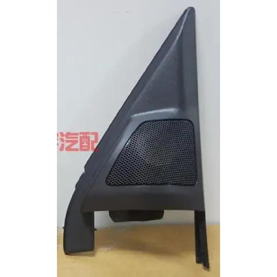 Pajero V93V97V87 TRIM,FR DOOR SASH Loudspeakers In Front of the Cover, the Triangle Cover 7221A419 7221A420