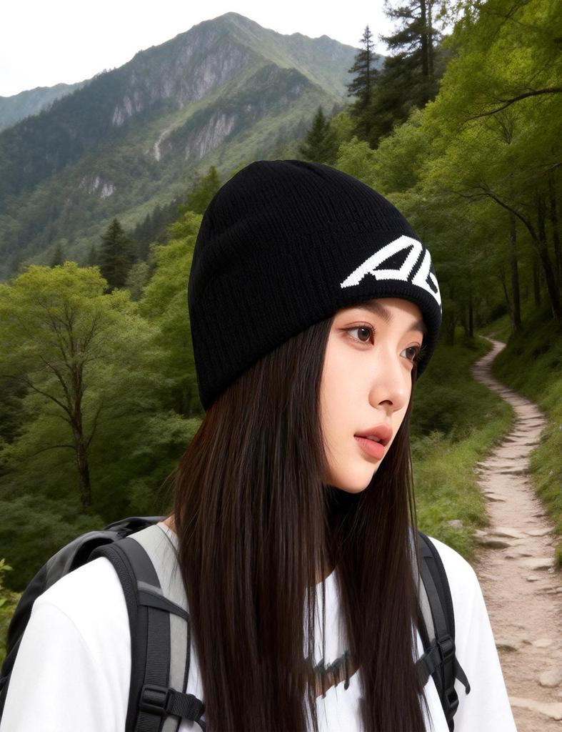 Men's & Women's Large Wool Knit Hat for Autumn/Winter - Mountain Style, Outdoor Climbing, Skiing, & Mountaineering.