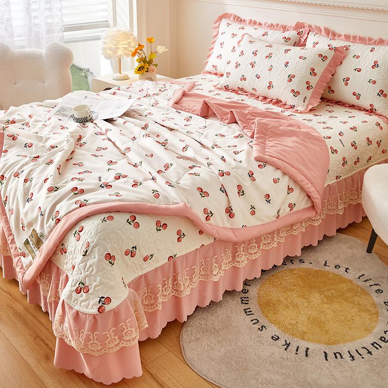 Cartoon Peach Comforter Queen Size, Love Heart Pink Peach Print Quilt Ultra Soft, Ultra Comforter 1 Piece Bedding For Room Decor