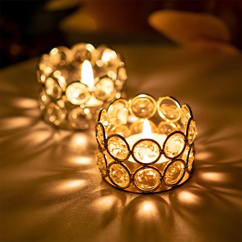 2Pcs Creative Iron Gold Candlestick European Style Wedding Candle Holder Candlelight Dinner Candle Cup