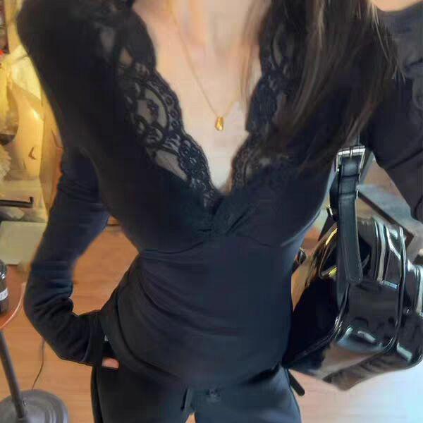 Lace V-neck bottoming shirt women's autumn and winter German velvet warm inner long-sleeved niche top slim-fitting short