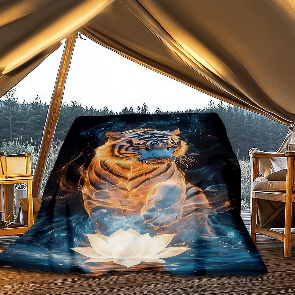 

1pc Tiger Lotus Throw Blanket Polyester Fiber, Lightweight Flannel, Soft & Warm, All Season Use for Outdoor, Camping Digital Print 80x120cm