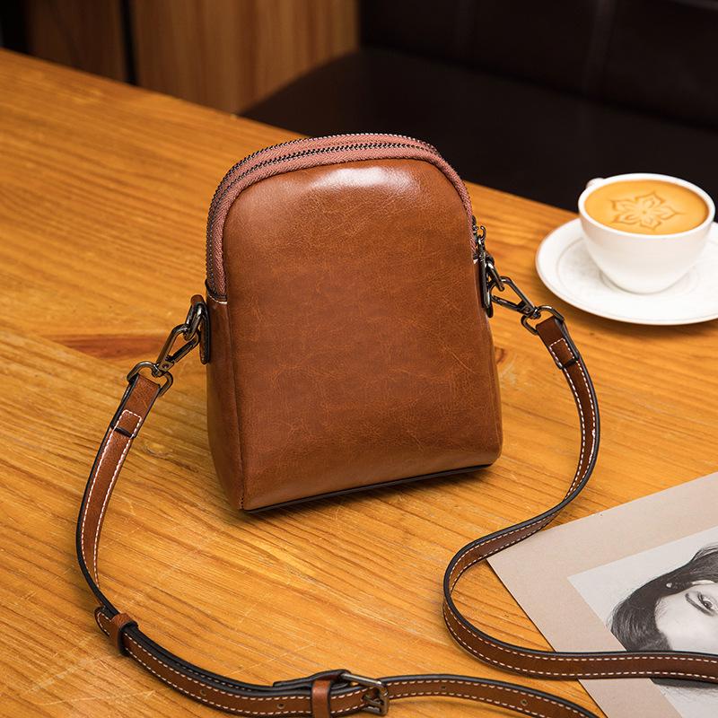 Spring and Summer Crossbody Bag for Women Versatile Vertical Multi Layer Shoulder Bag Retro Small Bag Fashionable High End Mobile Phone Bag