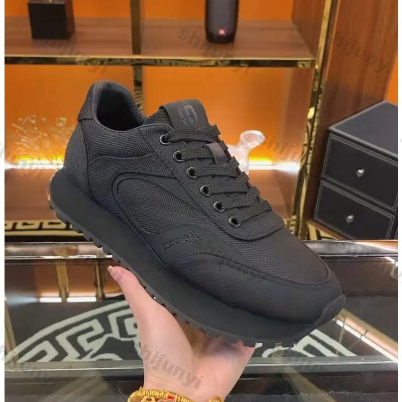 Fashion Men's Vintage Running Shoes 2025 Summer Soft Sole Breathable Mesh Sneakers Fashion Lace Up Lightweight Comfortable Casual Shoes