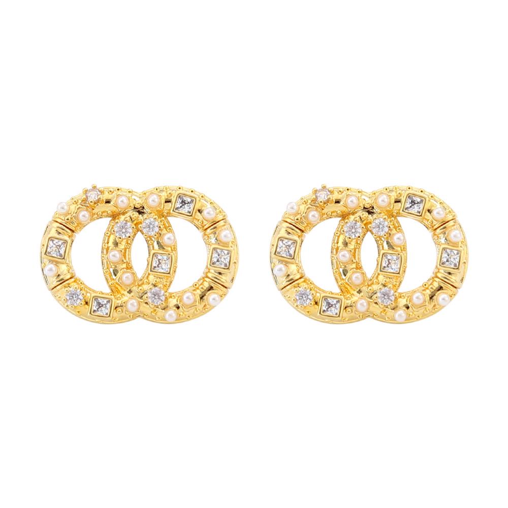 Trendy Double C Stud Earrings: Chic & Luxurious Fashion Jewelry