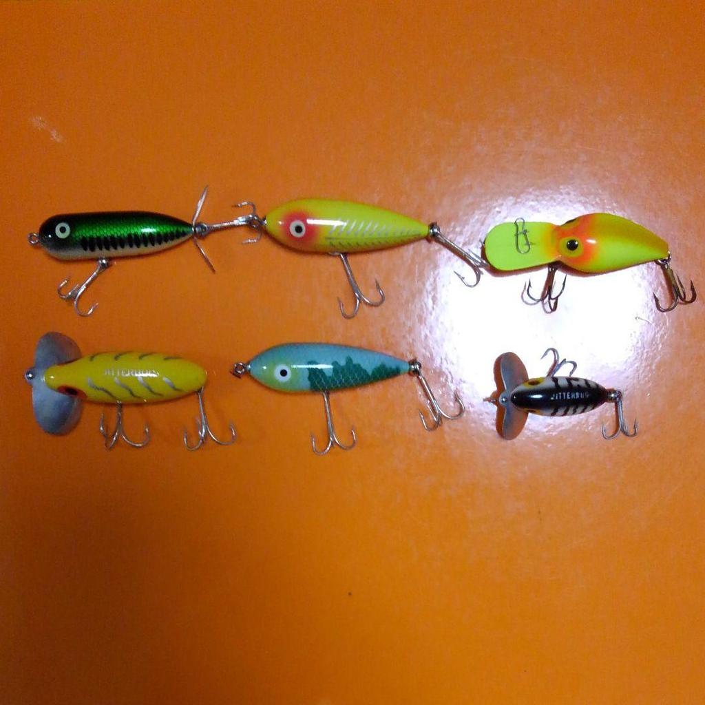 Used Black Bass Lure Bulk Sale 32 Pieces