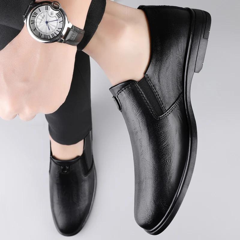 Fashion 2025 New Casual Leather Business Loafers for Men Round Toe Formal Office Wedding Dress Shoes Handmade Slip-On Flat Walking Shoes