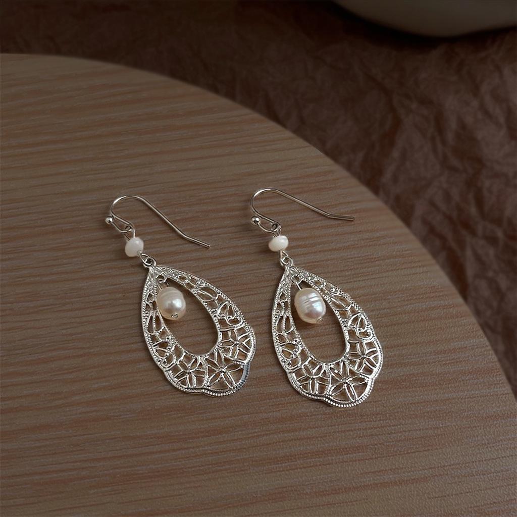 Ethnic Style Hollow Artistic Earrings