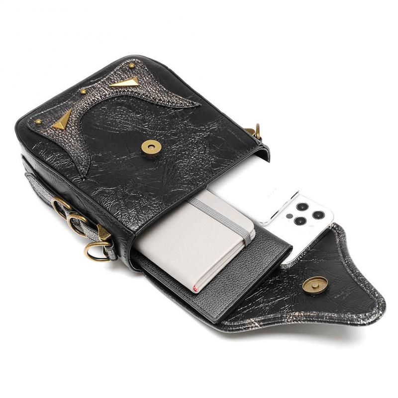 Johnature Retro Rivet Moto & Biker Women Shoulder Bags Fashion Versatile Black Female Small Crossbody Bags