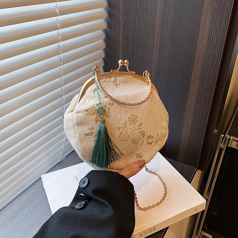 

National style super fire hand carry new Chinese bag women s summer fashion embroidered small round bag trend versatile shoulder messenger bag