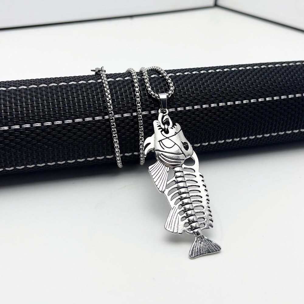 Retro Punk Fish Bone Necklace - Year After Year Timeless Design, Versatile Long Style Accessory