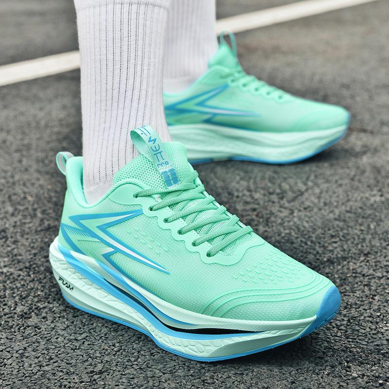 Men Running Shoes Outdoor Breathable Lightweight Air Mesh Shoes Women Comfortable Wear-resistant Anti-slip Casual Men Shoes