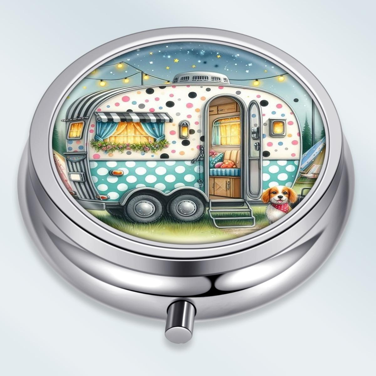 

Portable Pill Box with 3 Compartments, Mini Metal Medicine Organizer Case, Cute Printed Pill Container for Vitamins, Pills, Jewelry, Travel, Daily Use разноцветный