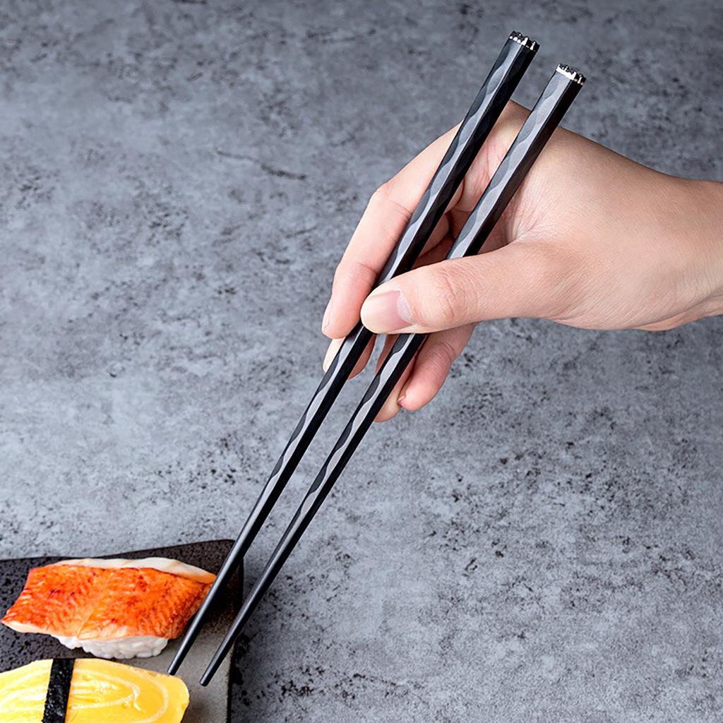5Pairs Black Silver Healthy Chopsticks Set Korean Food Sushi Sticks Chopsticks Reusable Non-slip Chopsticks For Party Restaurant