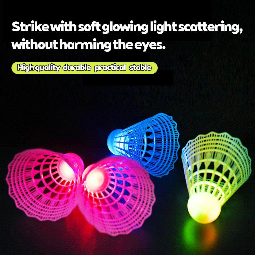 3 st LED-lysande badmintonbollar Färgstarka plastbadmintonbollar Barnbadmintonträning Högelastiska badmintonbollar