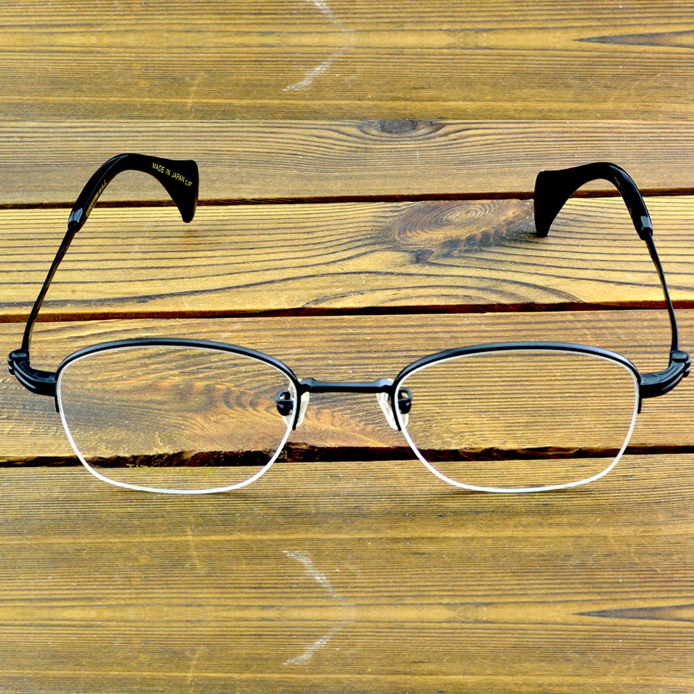 Half-Rim Titanium Oval Optical Glasses Frame – Lightweight Metal Eyewear for Men and Women with Modern Design