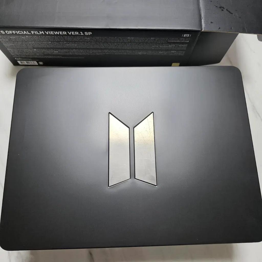 BTS Bangtan Boys Filmbetrachter Spezial-Set Gebraucht