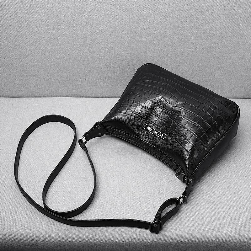 Geantă de damă din piele Geantă messenger de vară la modă Trendy și versatilă Geantă pentru mamă de vârstă mijlocie Geantă de umăr cu model de piatră Sens înalt