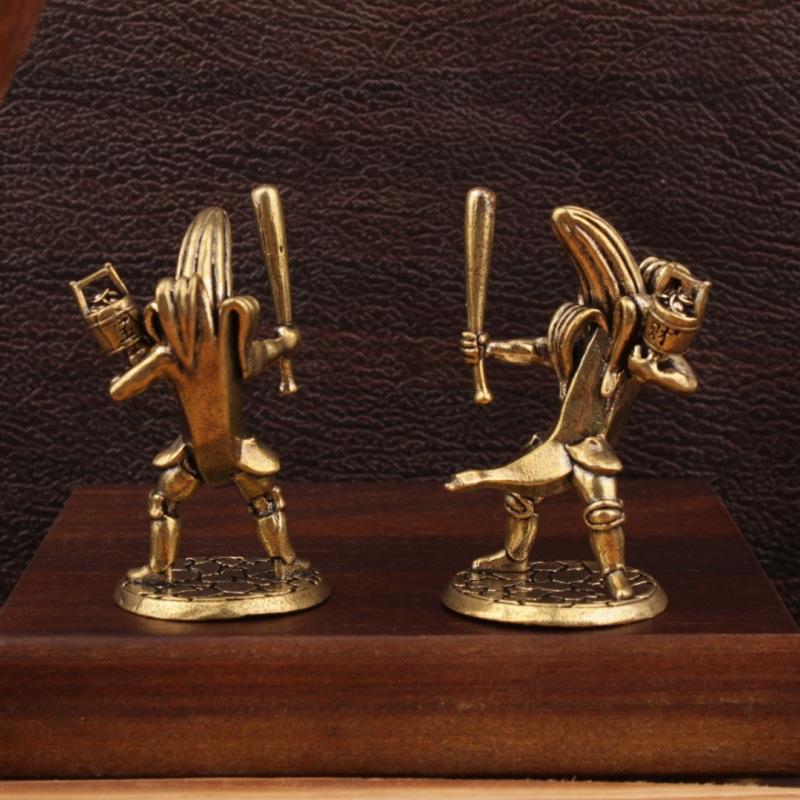 Pirinç Anime Muz Gitar Çalar Figürin Vintage El Yapımı Pirinç Samuray Muz Erkek İçin Heykeller Ev Ofis Koleksiyonluk Dekor