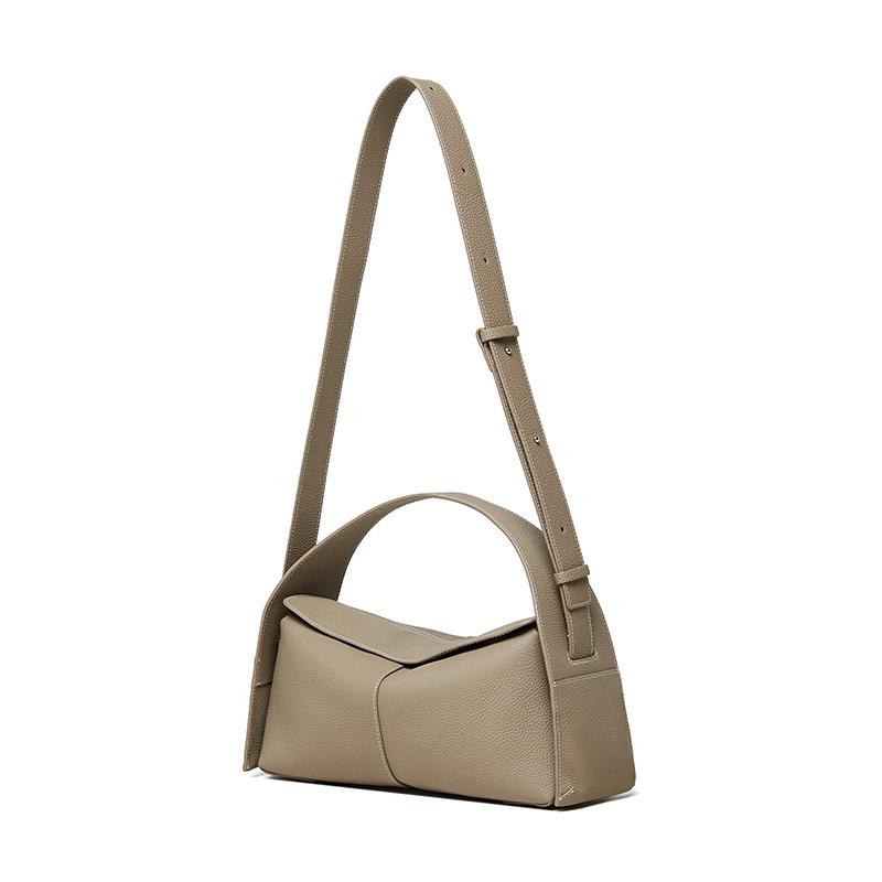 The First Layer Of Cowhide Removable Portable Diagonal Span Hanging Ear Series Eaves Bag Single Shoulder Crossbody Leather Women S Bag 281015 абрикосовый 11700₽