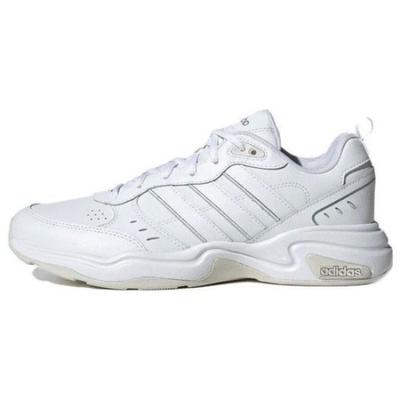 Strutter Triple White - ID3571