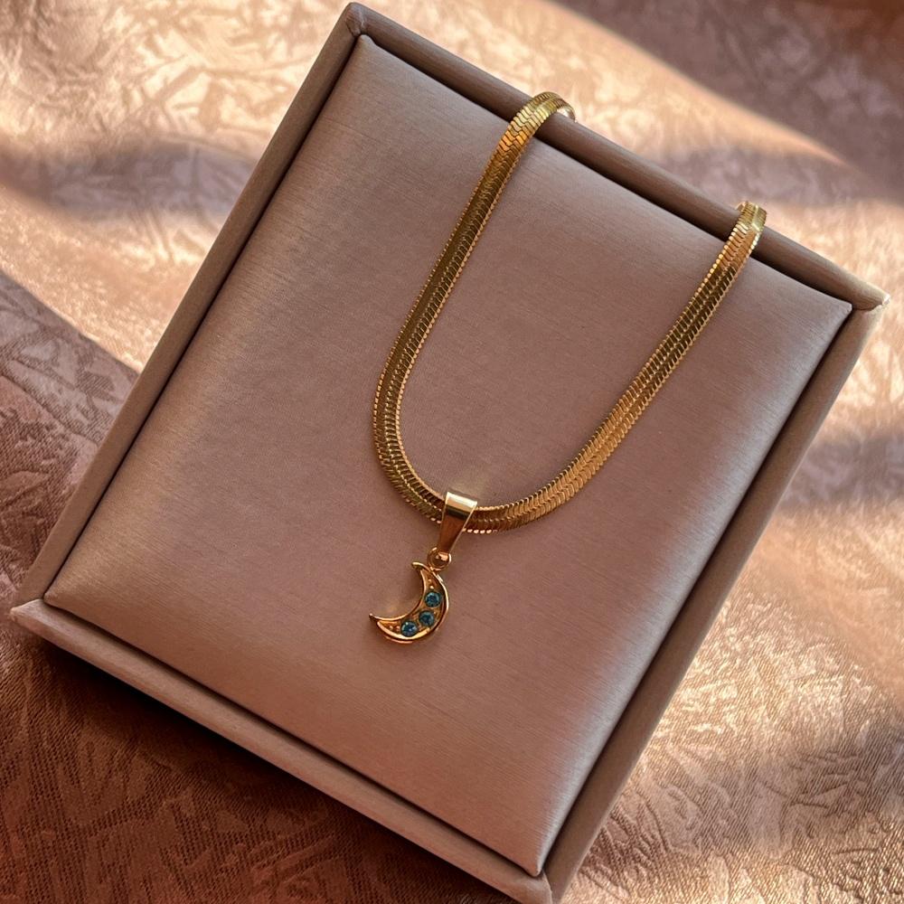 Small Animal Snake Pendant Flat Snake Chain Necklaces for Women Choker Necklace Stainless Steel Jewelry Party Birthday Gift New