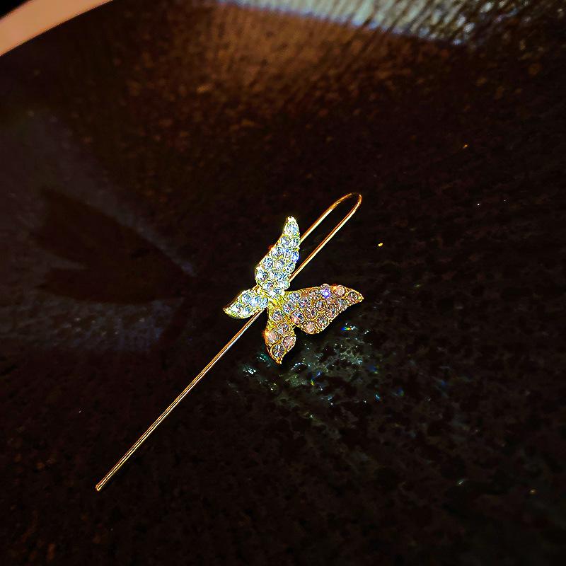 Silver Needle Twisted Diamond Pearl Stud Earrings - Elegant, Versatile Korean Style for Evening Wear