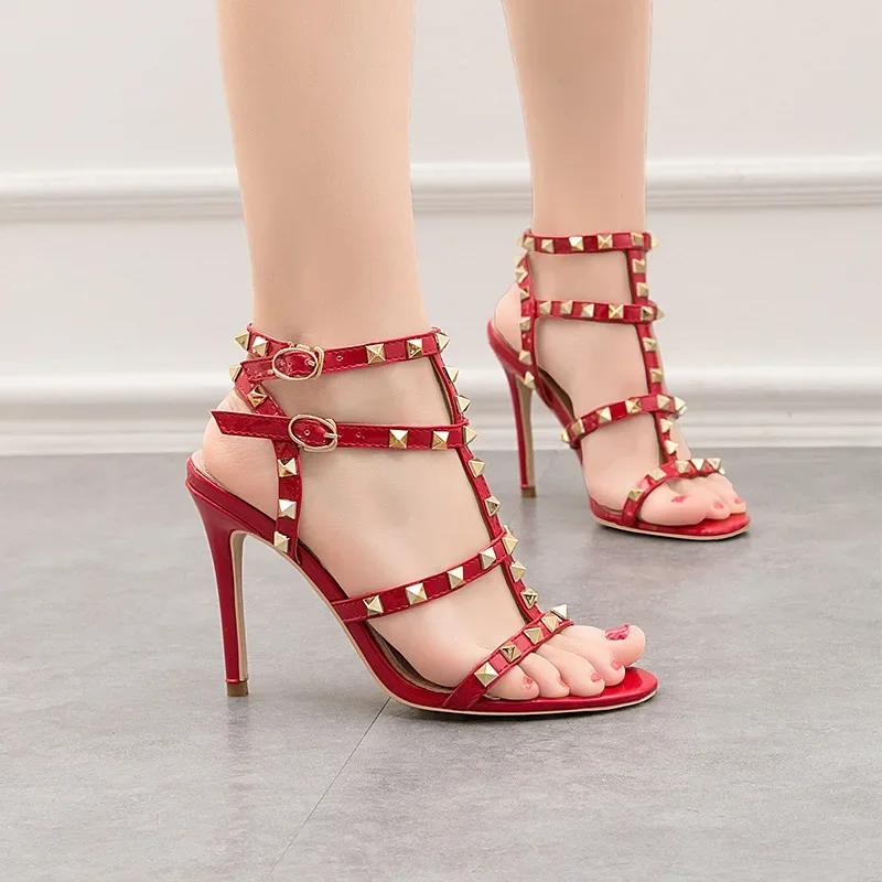 Fashion Sexy Nightclub 10cm High Heels Patent Leather Metal Rivets Sexy Nightclub Sandals Roman Shoes Womens Luxury Zapatos