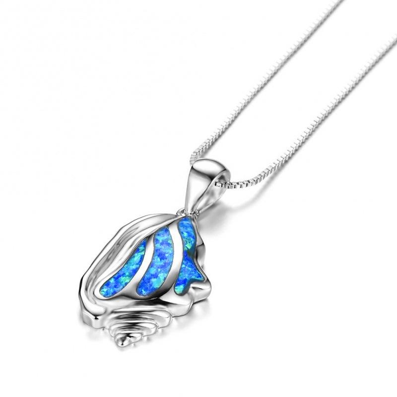 Hot-selling small conch pendant Opal blue and white fish-shaped pendant, smart contrasting color fashionable personalized necklace