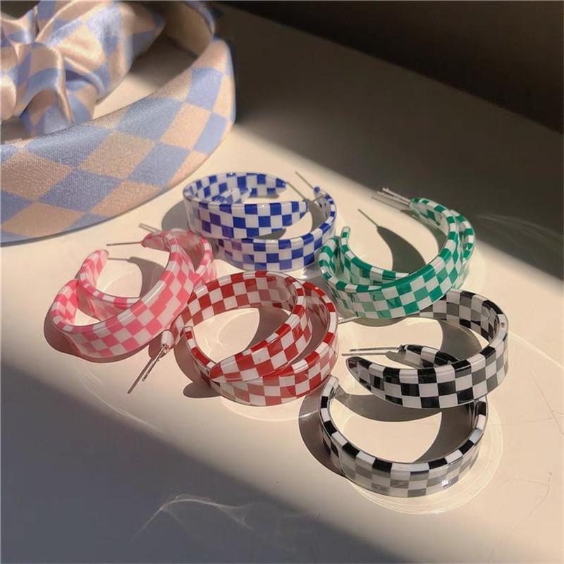 

New Korea Colorful Geometric C-shaped Hoop Earring Retro Plaid Resin Acrylic Stud Earrings For Women Girls Party Jewelry Gifts