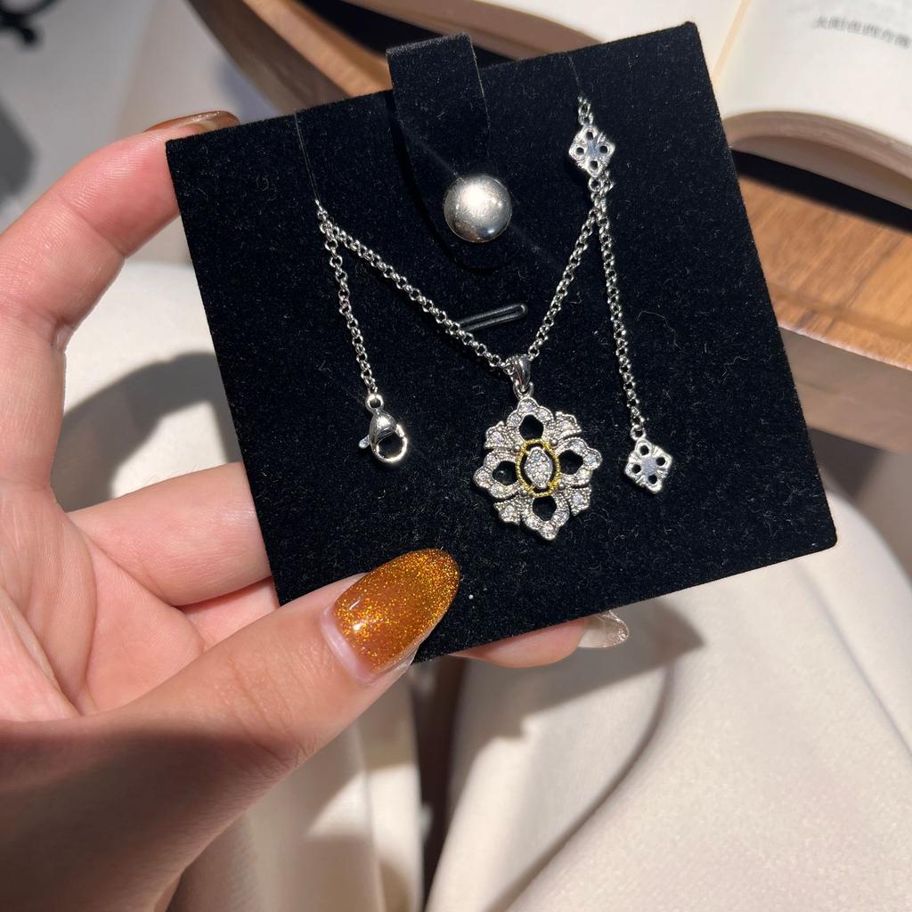 Italian Brass Qi Lati Full Diamond Hollowed Four-Leaf Clover Necklace Female Retro Court Style Flower Collarbone Chain