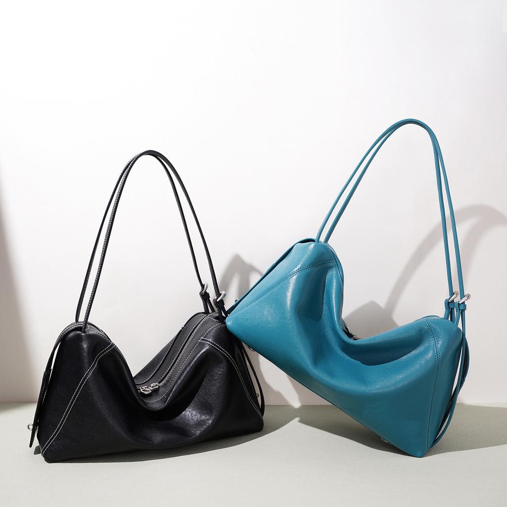 2026 New Korean Simple Lazy Wind Shoulder Bag Slack Tote Bag Niche Design Pillow Bag Women's Bag