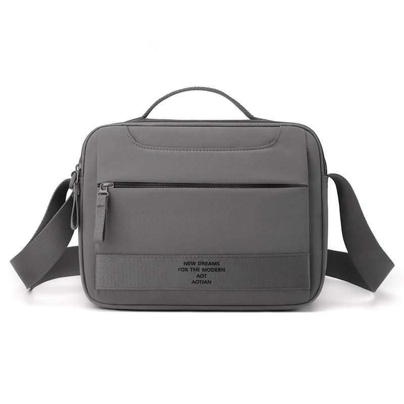Men's Outdoor Lightweight Bag Travel Bag Shoulder Crossbody Bag