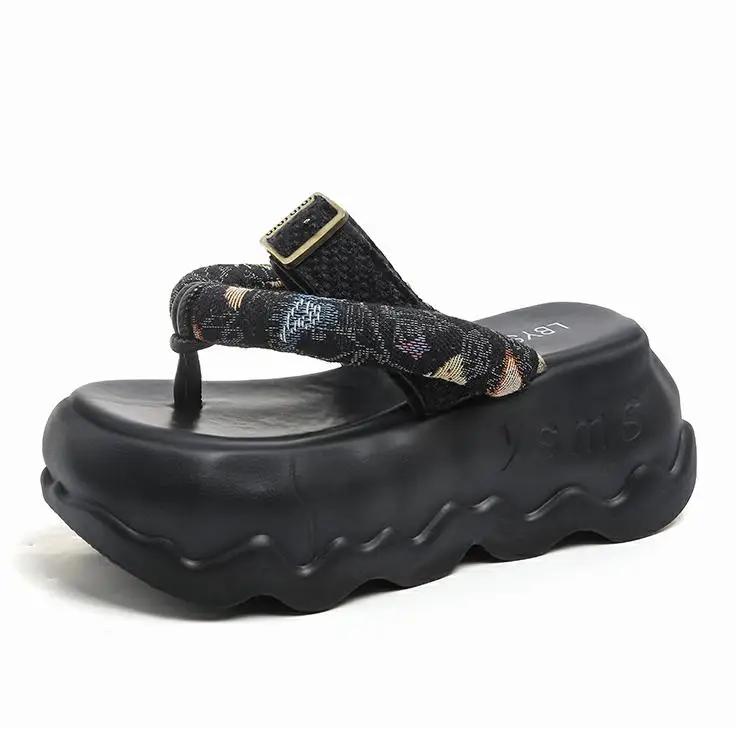 

8CM Summer Clip Toe Slides Women Shoes Platform Buckle Decoration Lightweight Flip-flops Thick Soled outdoor Beach Slippers 2026 39 чорний