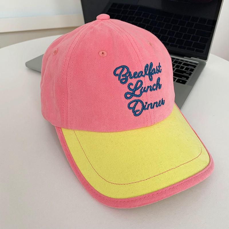 

Корейская вышитая универсальная бейсболка для женщин с регулируемым размером и уникальным стилем Pink