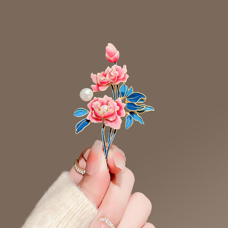 Sunward Growth Sunflower Brooch: Elegant Women's Corsage Pin for College Entrance Suits