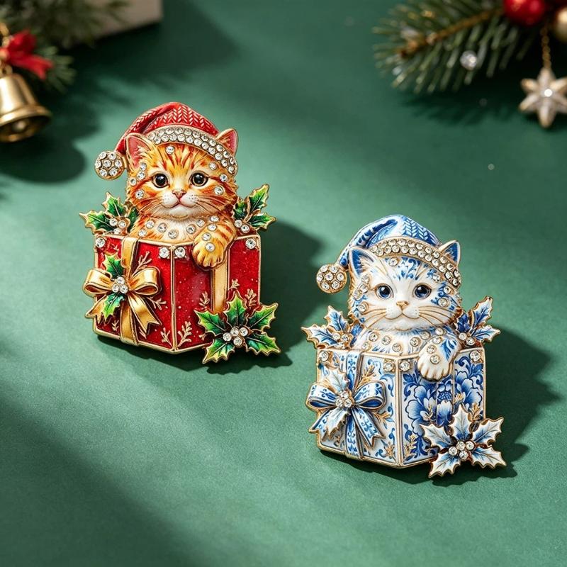 Cute Christmas Cat Brooch Rhinestone Decor for Women Fashion Lapel Pin with Gift Box for Valentine's Day Gifting