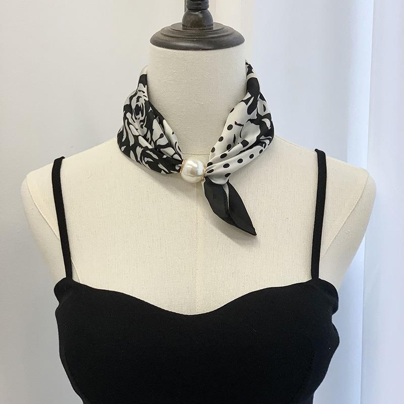 Silk scarf new pearl necklace spring and summer thin magnetic buckle lazy silk scarf women's pendant scarf collarbone chain