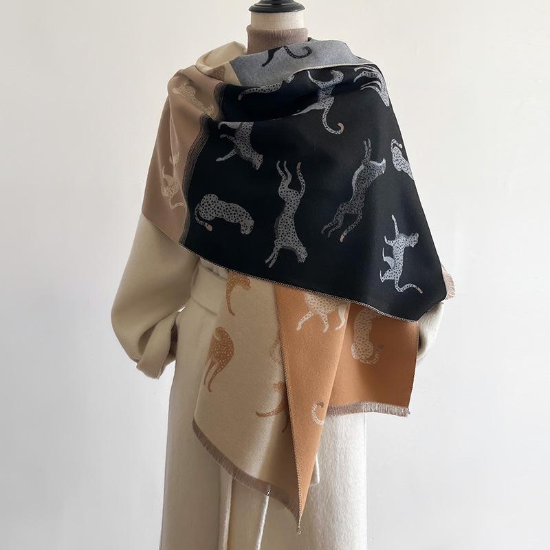 Warm Imitation Cashmere Scarf Women'S Double-Sided Cute Cartoon Lion Color Matching Thickened Scarf Air Conditioner Shawl