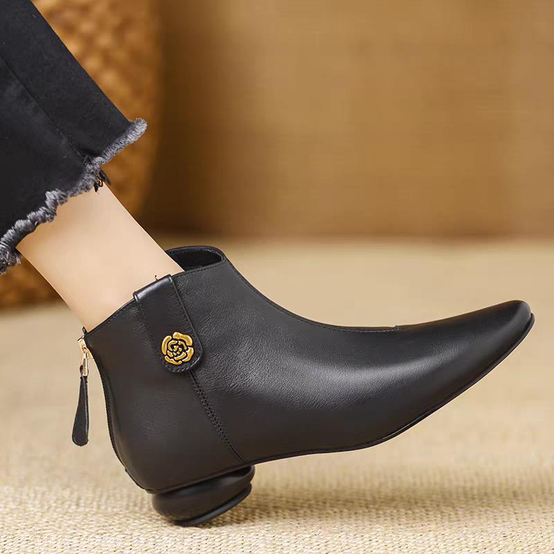 

2025 New Booties Autumn New Pointed Toe Rear Zipper Metal Buckle Soft Sole Anti-Slip Wear-Resistant Single Boots 35 чёрный