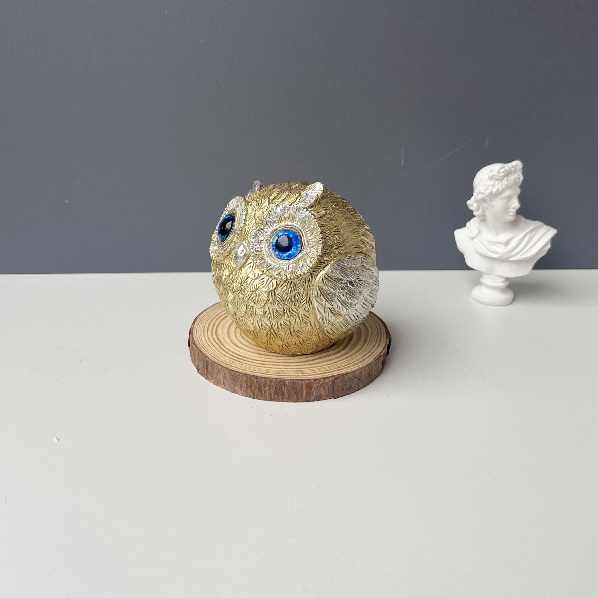 

Creative Owl Figurine, Resin Sculpture Desk Decor, Unique Home Office Gift, Handcrafted Owl Statue, Novelty Animal Art Craft золотой