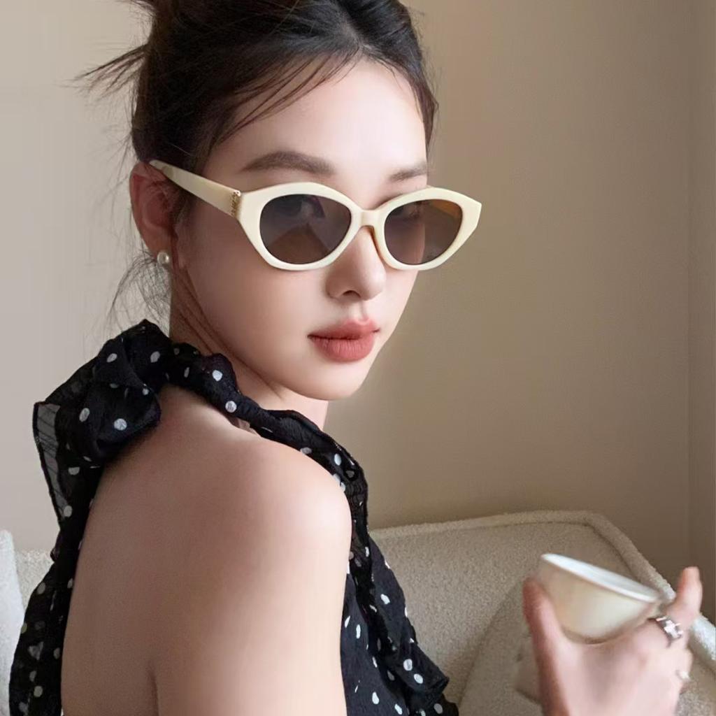 High Quality Cat Eye Sunglasses Women Fashion UV400 Protection Stylish Sun Glasses for Men and Women