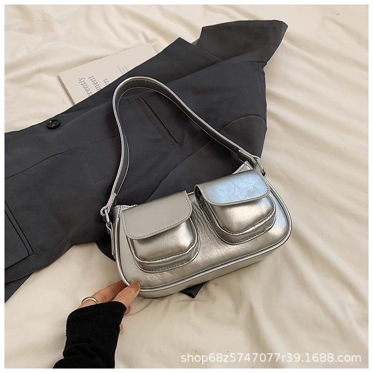 French niche underarm bag women's summer 2025 new trendy fashion shoulder locomotive bag texture portable oblique span bag